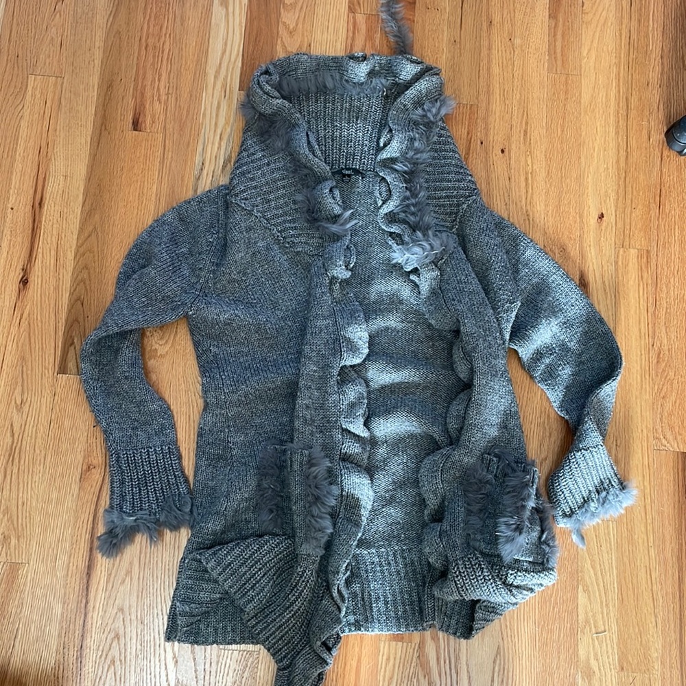 Women’s No-Button Cardigan
